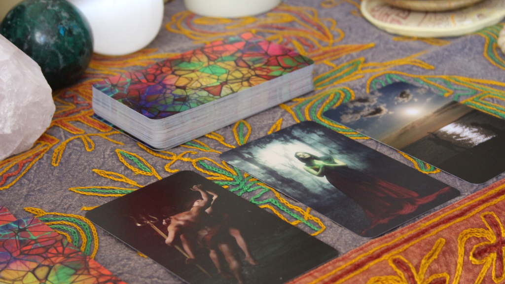 How To Do A Simple Three-Card Spread